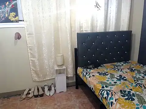 Snapshot of SeductiveAki69xxx chatting on November 2025 12:00:01 AM SeductiveAki69xxx online show from November 2025 12:00:01 AM