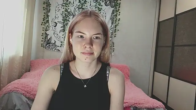 Snapshot of VETT_KITTY chatting on November 2025 06:46:01 AM VETT KITTY online show from November 2025 06:46:01 AM