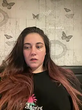 Snapshot of YourFrenchFeliciexo chatting on December 2025 07:04:02 PM YourFrenchFeliciexo online show from December 2025 07:04:02 PM