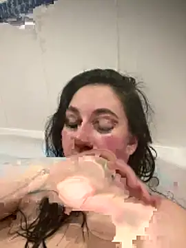 Snapshot of YourFrenchFeliciexo chatting on December 2025 08:13:01 PM YourFrenchFeliciexo online show from December 2025 08:13:01 PM