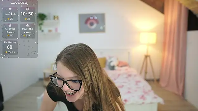 lisa mccoy  online show from November 2025 02:05:01 PM