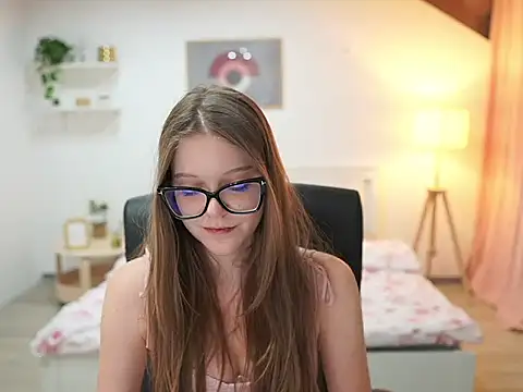 lisa mccoy  online show from October 2025 01:35:01 PM