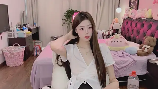 Snapshot of Onecutelittle chatting on May 2026 06:34:02 AM Onecutelittle online show from May 2026 06:34:02 AM