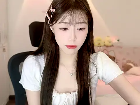 Onecutelittle online show from October 2025 03:23:02 PM