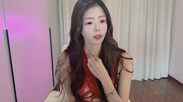 Snapshot of Onecutelittle chatting on May 2026 05:56:01 AM Onecutelittle online show from May 2026 05:56:01 AM