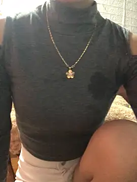 Kylie beem online show from November 2025 03:21:02 AM