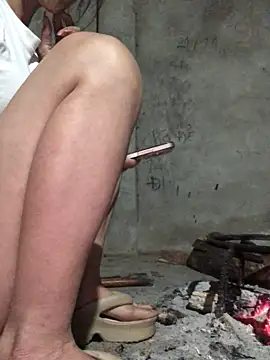 Kylie beem online show from December 2025 01:35:02 PM