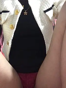 Kylie beem online show from November 2025 02:28:02 AM