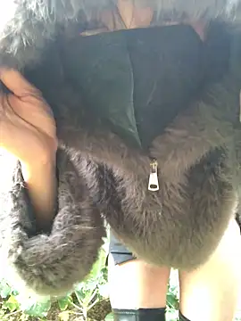 Kylie beem online show from December 2025 01:41:02 AM