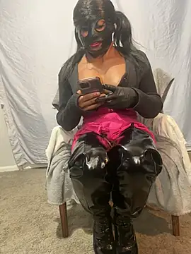 Owlpow online show from April 2026 12:28:01 AM