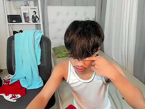 Snapshot of hardcocktwink chatting on January 2026 05:19:01 PM hardcocktwink online show from January 2026 05:19:01 PM