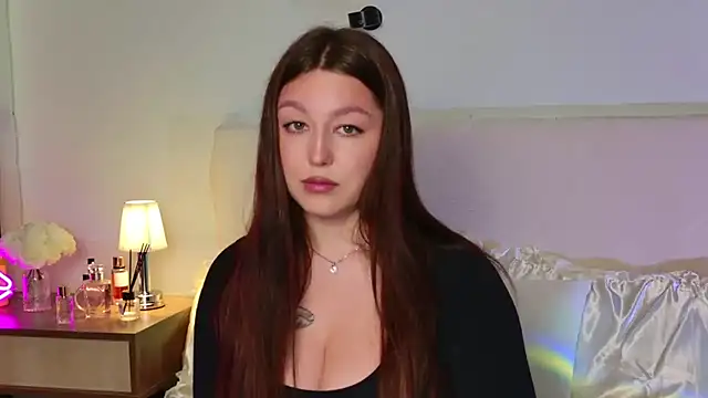 Snapshot of _Tessa_May_ chatting on October 2025 09:14:02 PM Tessa May online show from October 2025 09:14:02 PM