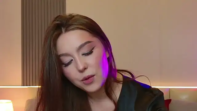  Tessa May  online show from April 2026 02:04:02 AM