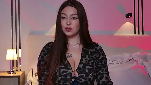 Snapshot of _Tessa_May_ chatting on November 2025 12:22:01 AM Tessa May online show from November 2025 12:22:01 AM