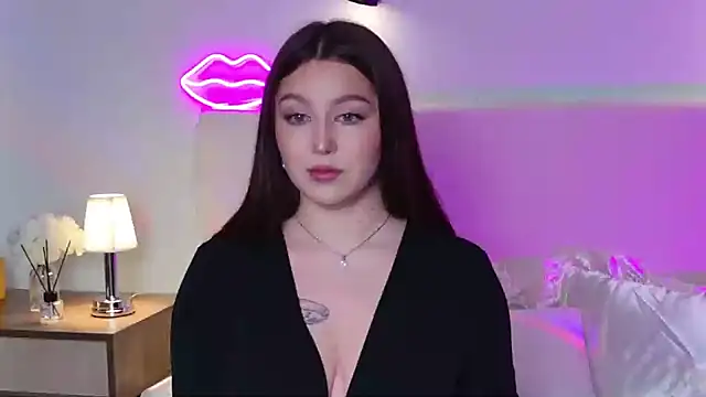 Snapshot of _Tessa_May_ chatting on October 2025 09:22:01 PM Tessa May online show from October 2025 09:22:01 PM