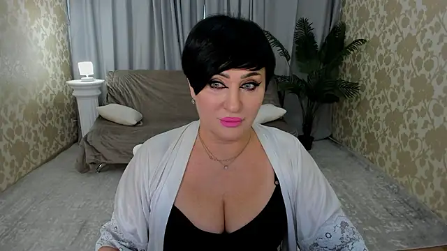 KiraTempt online show from January 2026 11:38:01 AM