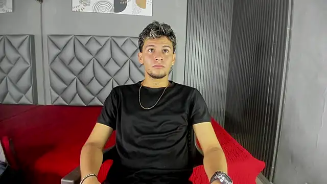 Alan-Smith1 online show from November 2025 07:36:02 PM