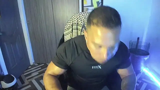 FreszX online show from October 2025 06:56:02 AM