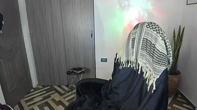 FreszX online show from November 2025 06:22:02 PM