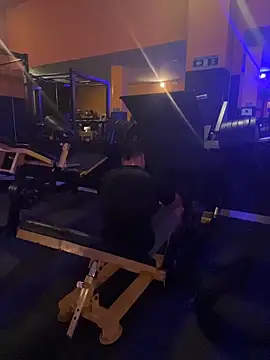 FreszX online show from November 2025 05:07:02 AM