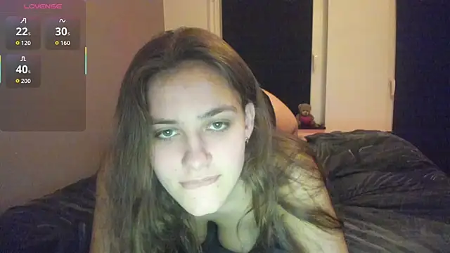 MiaRides19 online show from October 2025 11:23:01 PM