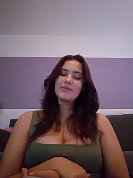 MiaRides19 online show from January 2026 10:36:01 PM