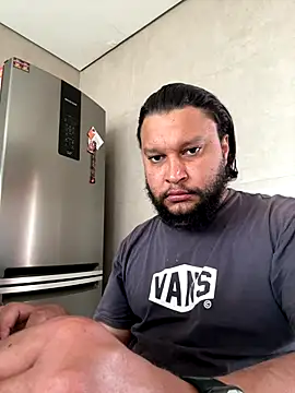 Snapshot of LoboCachorro chatting on October 2025 01:09:01 PM LoboCachorro online show from October 2025 01:09:01 PM