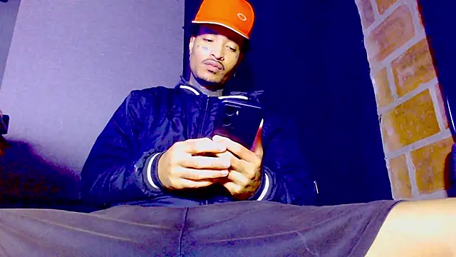 Anaconda larga online show from February 2026 02:49:01 PM