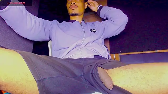 Anaconda larga online show from October 2025 12:04:02 PM