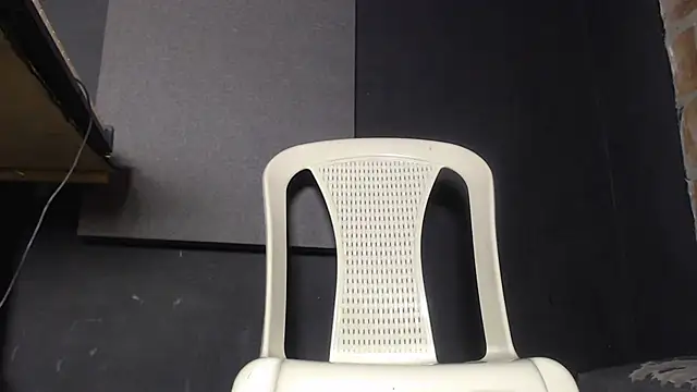 Anaconda larga online show from February 2026 02:17:01 PM