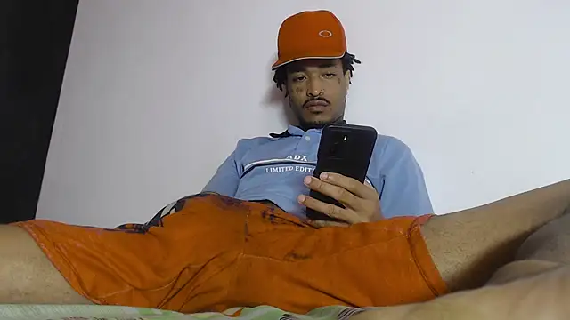 Anaconda larga online show from March 2026 03:28:03 PM