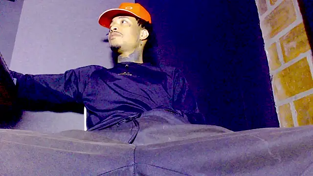 Anaconda larga online show from February 2026 01:18:01 PM