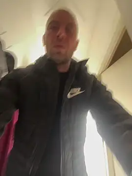 Rotteei1 online show from March 2026 09:44:01 AM