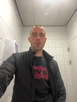 Rotteei1 online show from April 2026 01:36:02 PM