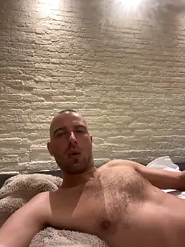 Rotteei1 online show from November 2025 05:44:01 AM