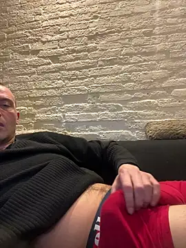 Rotteei1 online show from March 2026 05:14:01 PM