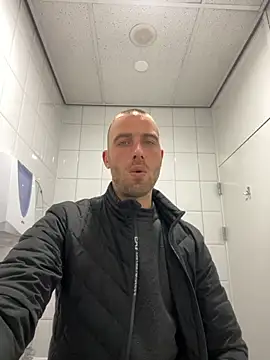 Rotteei1 online show from December 2025 01:10:02 PM