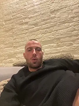 Rotteei1 online show from October 2025 05:32:01 PM