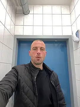 Rotteei1 online show from April 2026 12:53:02 PM