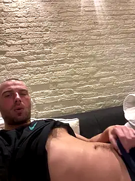 Rotteei1 online show from November 2025 07:51:01 PM