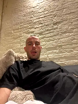 Rotteei1 online show from November 2025 06:52:01 PM