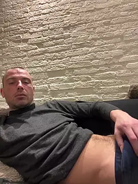 Rotteei1 online show from February 2026 05:14:01 PM