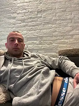 Rotteei1 online show from March 2026 09:46:01 AM