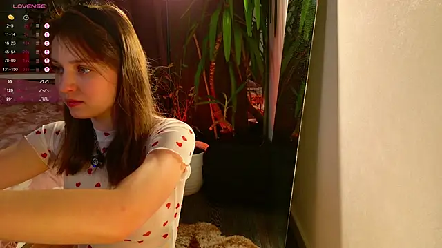 your lunalike online show from November 2025 06:45:02 PM