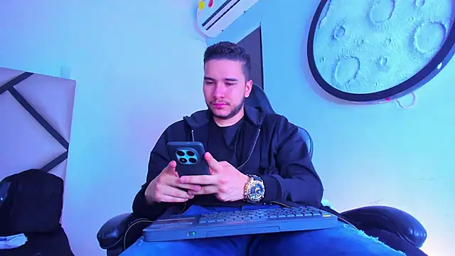 mike 257 online show from February 2026 11:39:02 AM