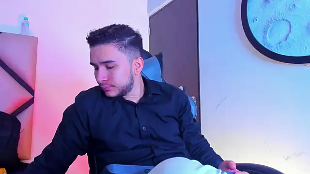 mike 257 online show from February 2026 11:43:01 AM