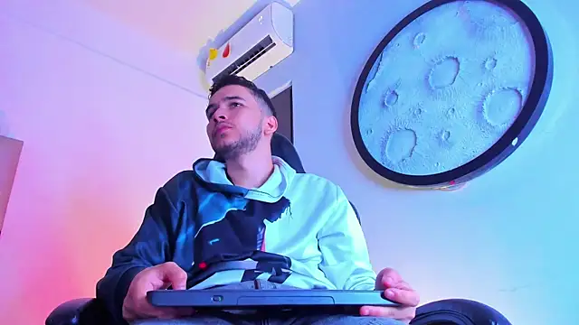 mike 257 online show from February 2026 11:56:02 AM