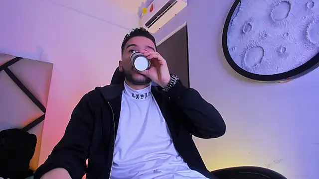 mike 257 online show from February 2026 11:51:01 AM