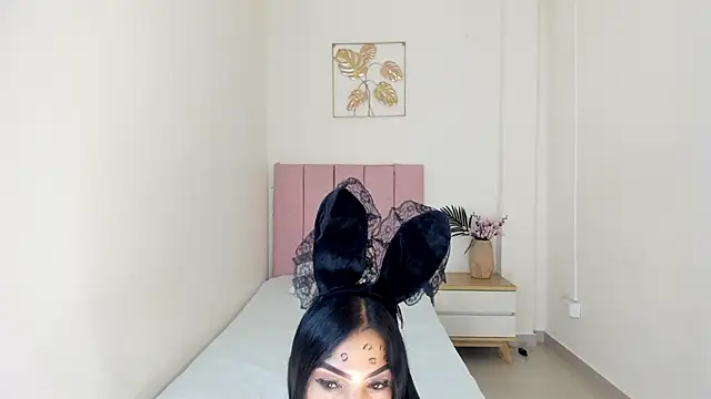 Snapshot of ZAYDA_KAJER chatting on October 2025 08:49:02 PM ZAYDA KAJER online show from October 2025 08:49:02 PM