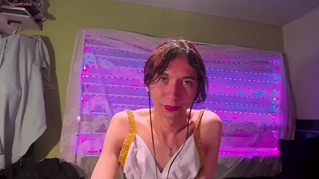 najimi uwu online show from November 2025 01:06:01 AM